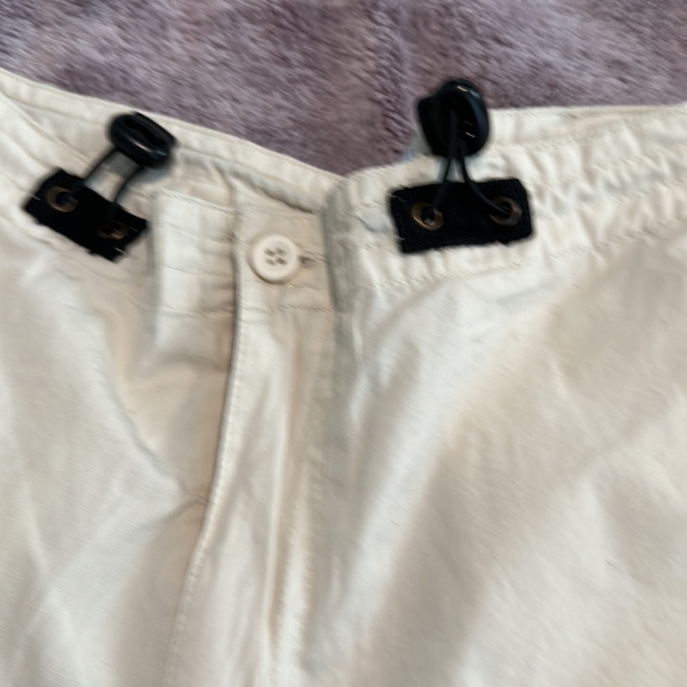 Basic Cargo Shorts - Picture 7 of 10